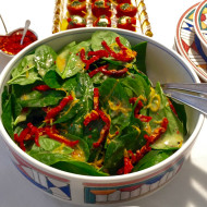 Körpe Ispanak Salatası, Portakal Soslu