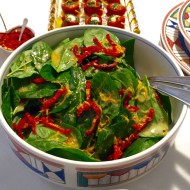 Körpe Ispanak Salatası, Portakal Soslu