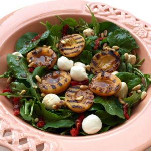 Izgara kayısılı roka salatası3