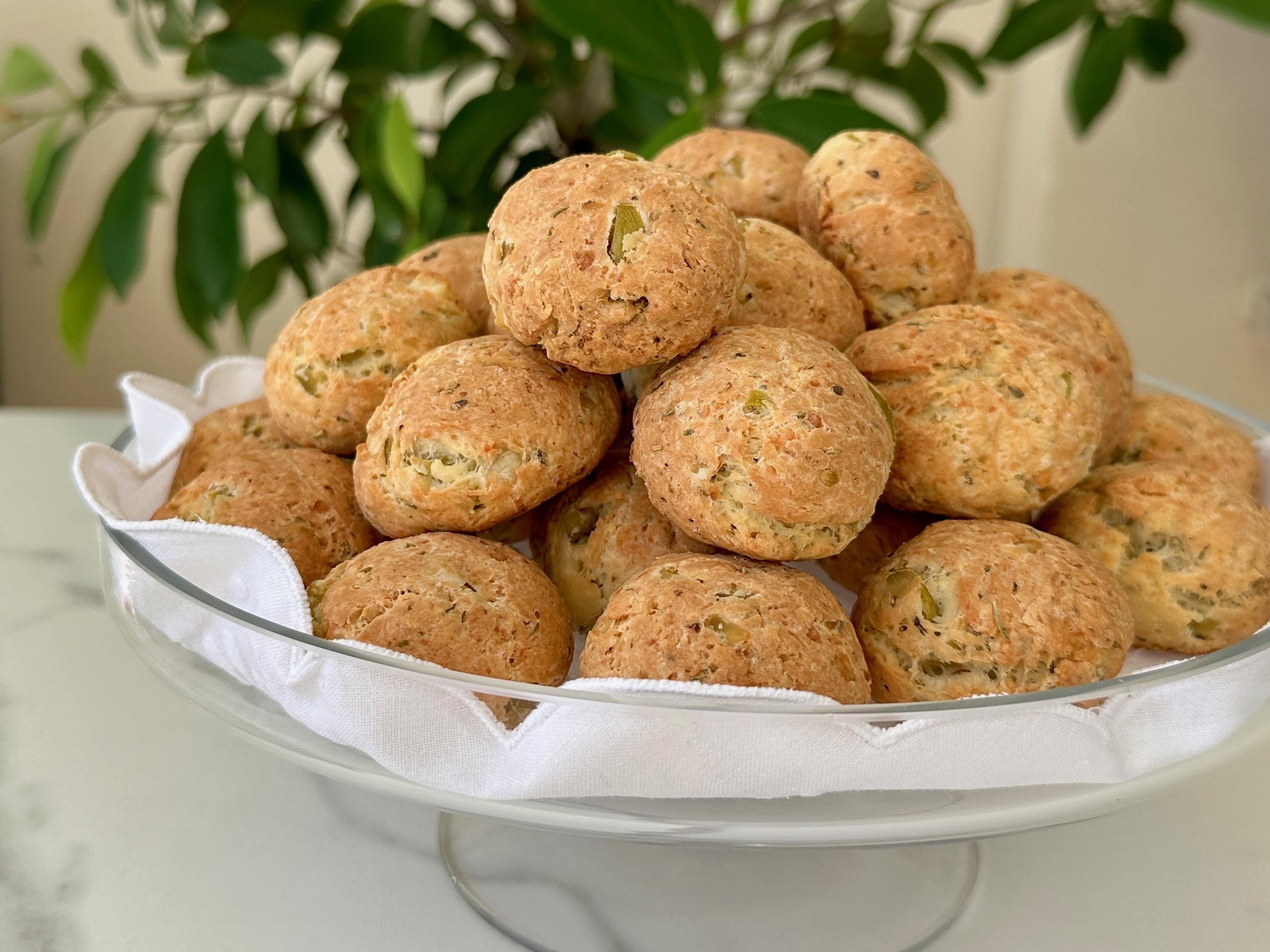 Glutensiz Unlu Zeytinli Minik Çörekler
