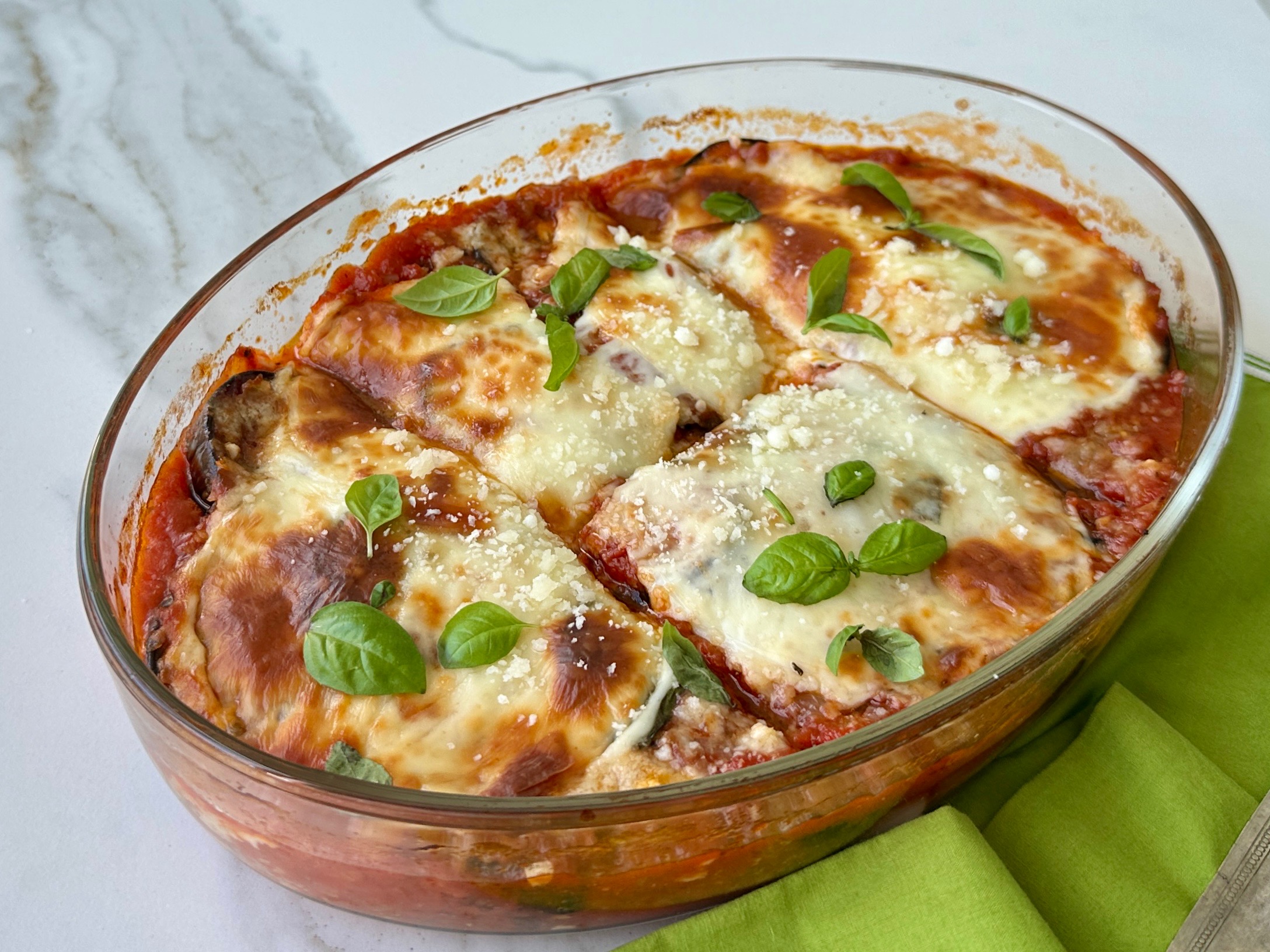 Fırında Parmesanlı Domatesli Patlıcan