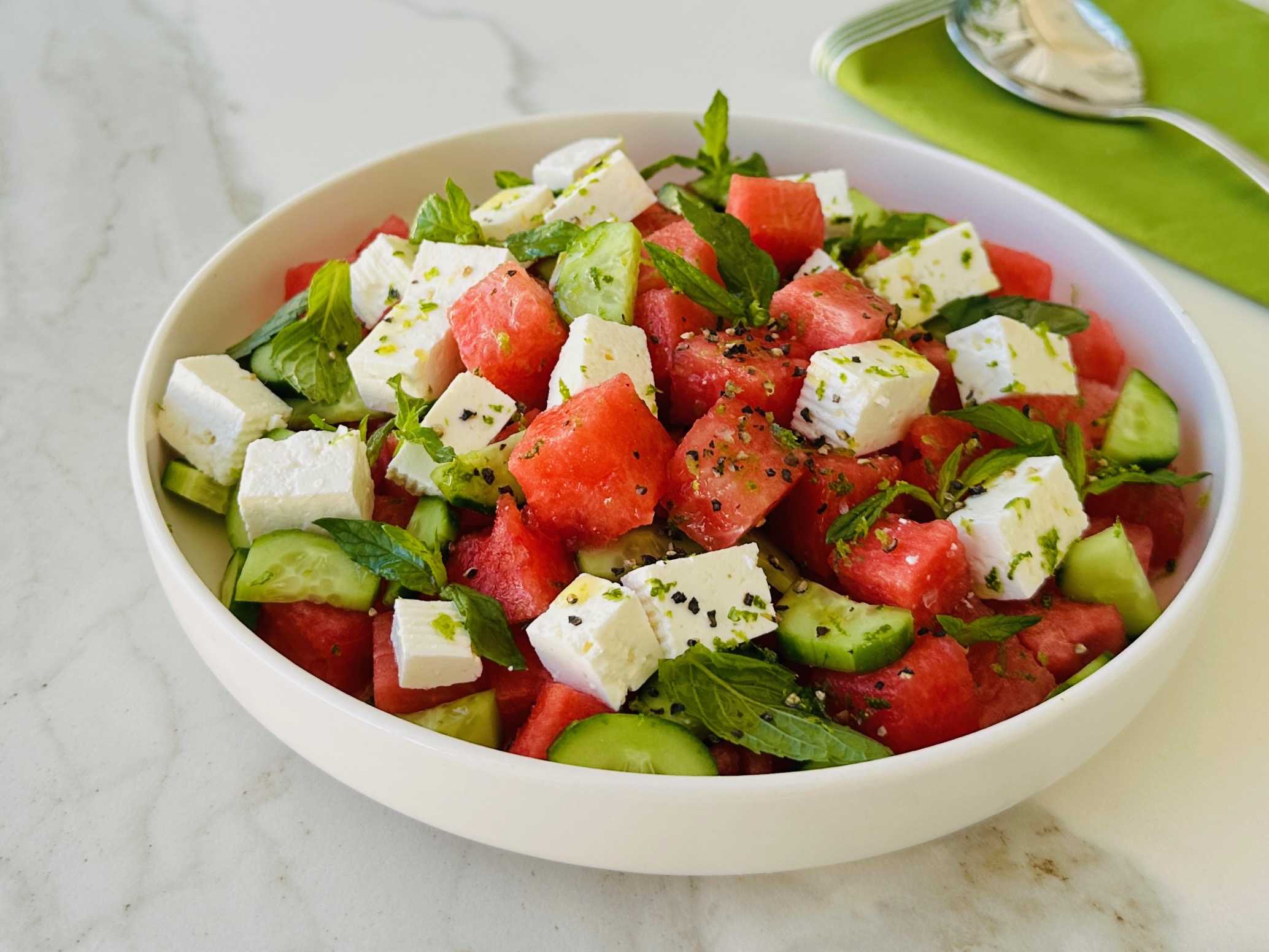 Peynirli Naneli Karpuz Salatası