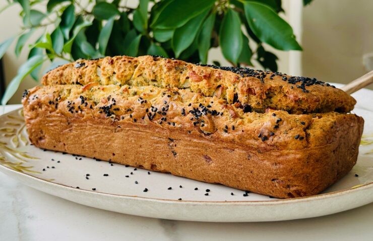 Hellimli Zeytinli Kek 