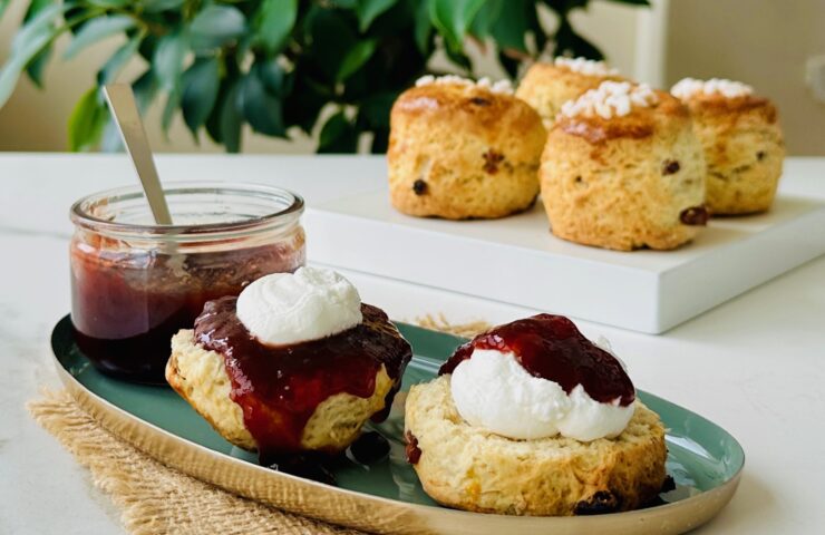 Kuru Üzümlü Scone